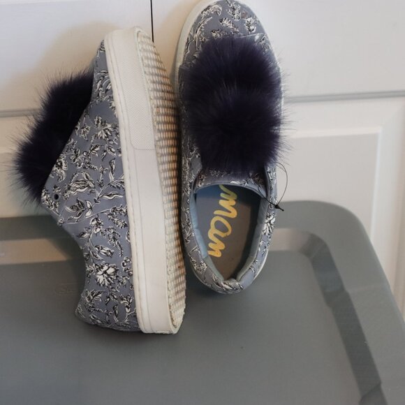 Sam Edelman Leya Sneaker  Pom Pom Slip on Sneakers Blue Denim Floral Size 9 - Picture 3 of 14
